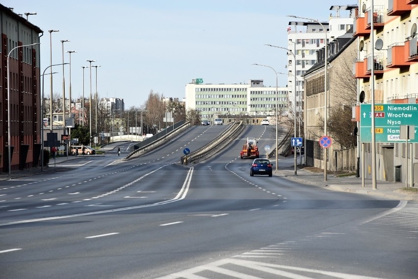 Ulice w godzinach szczytu wyglądały tak, jakby to był...