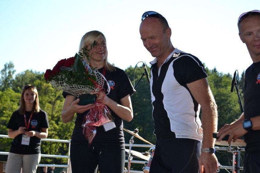 Triathlon 2013 w Przechlewie - dekoracja zwycięzców
