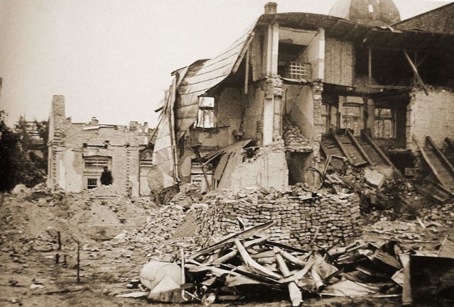 Pierwsze bomby II wojny światowej spadły nie na Westerplatte, ale na Wieluń. Tak wyglądało miasteczko po zbombardowaniu.