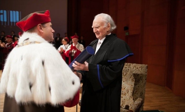 Jerzy Semkow z tytułem doktora honoris causa Akademii Muzycznej w Łodzi