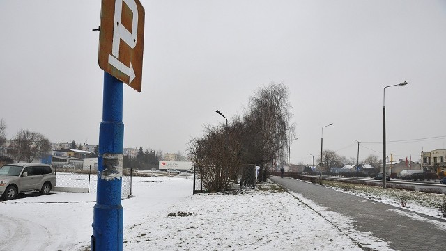 Obecnie jest tu parking - będzie fast food znanej sieci