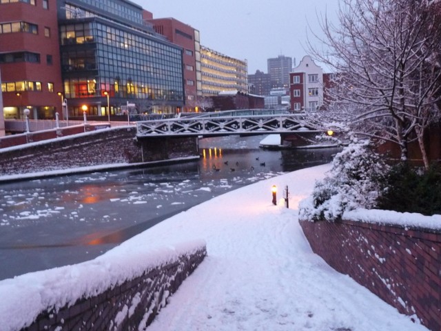 Zimowa atmosfera na przedmieściach Birmingham. 

Fot. Szymon Szar