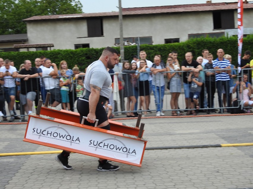 Strongmani walczyli w Suchowoli. Ale to sędziujący Pudzian był gwiazdą zawodów (zdjęcia) 