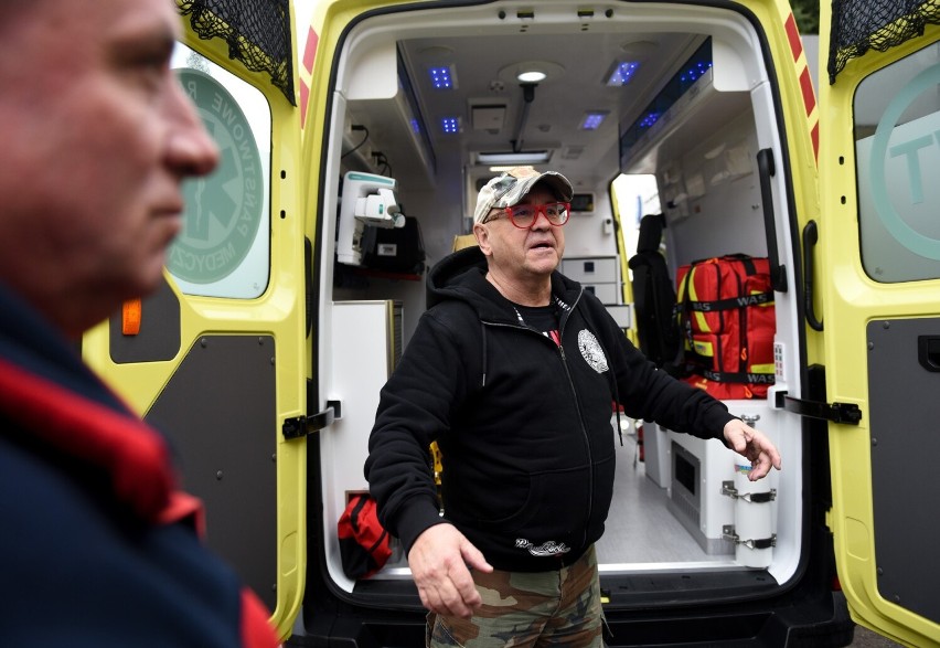 Jurek Owsiak przekazał Wojewódzkiemu Szpitalowi w Przemyślu nowy specjalistyczny ambulans [ZDJĘCIA, WIDEO]
