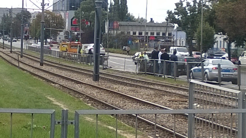 Wypadek na Grójeckiej. Przy PKP Rakowiec doszło do stłuczki