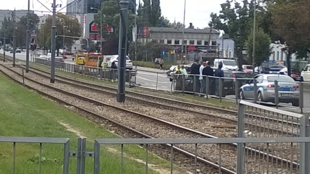 Wypadek na Grójeckiej. Przy PKP Rakowiec doszło do stłuczki