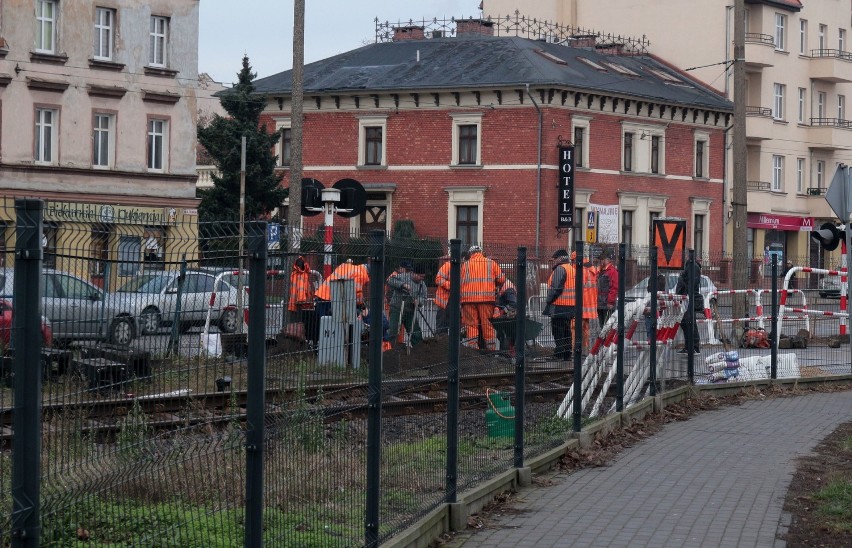 Likwidacja strzeżonego przejazdu kolejowego przy ulicy Chełmińskiej w Grudziądzu [zdjęcia]