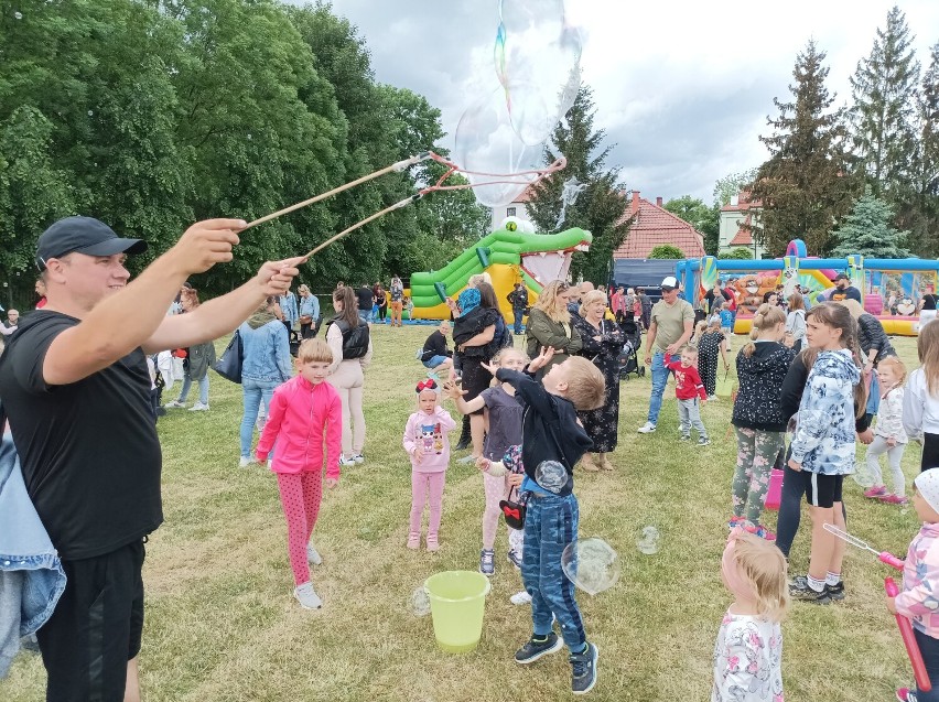 Moc zabawy i radości dla najmłodszych lubinian na Festiwalu Baniek Mydlanych!