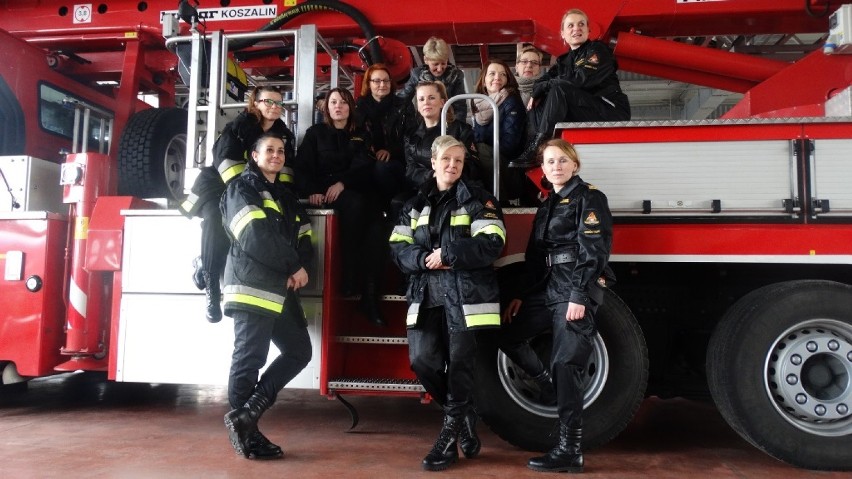 Strażacy kobietom [ZDJĘCIA]