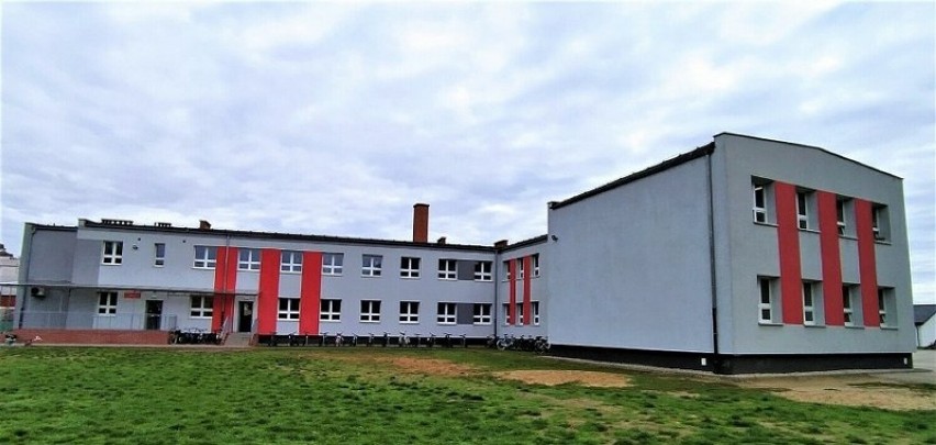 Rozbudowa szkoły ruszy w 2024. Nowe pomieszczenia lekcyjne rozładują ścisk w szkole w Wilkowicach