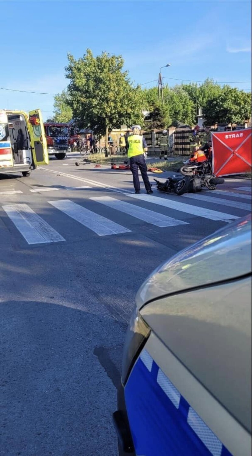 Wypadek na południe od Warszawy. Na drodze krajowej nr 48 zderzyły się motocykl i skuter. Kierowcy pojazdów nie żyją