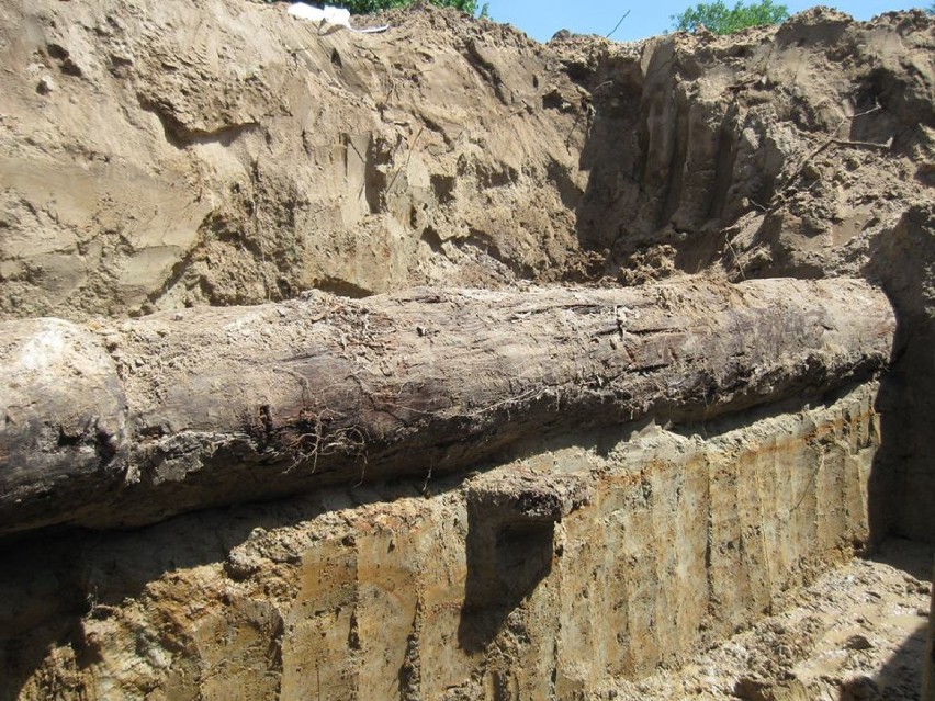 Puławy: Odkopali XVII-wieczny wodociąg
