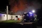Pożar w Tarnowie Opolskim. Palił się warsztat samochodowy i stolarnia [zdjęcia] 
