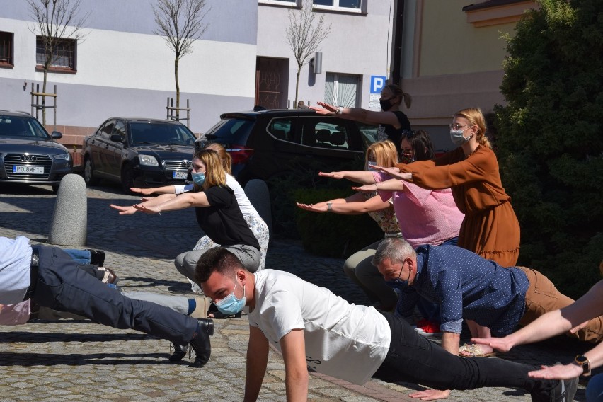 Gaszyn challenge starostwa w Szczecinku na rzecz małego Frania. Trwa akcja serc [zdjęcia]