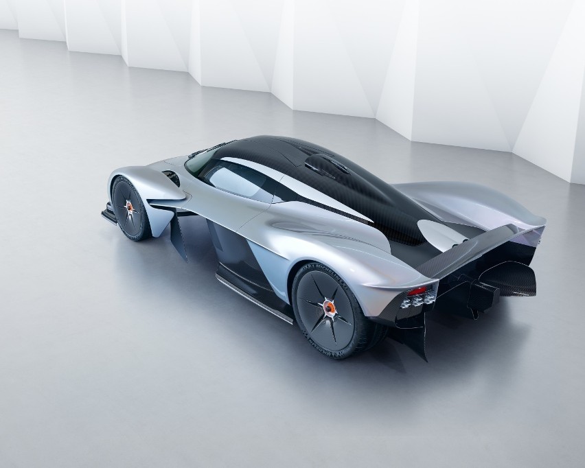 Aston Martin Valkyrie to najdroższy samochód w Polsce...