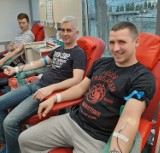 Honorowi dawcy z Mogilna nie boją się koronawirusa. Oddają krew i ratują komuś życie