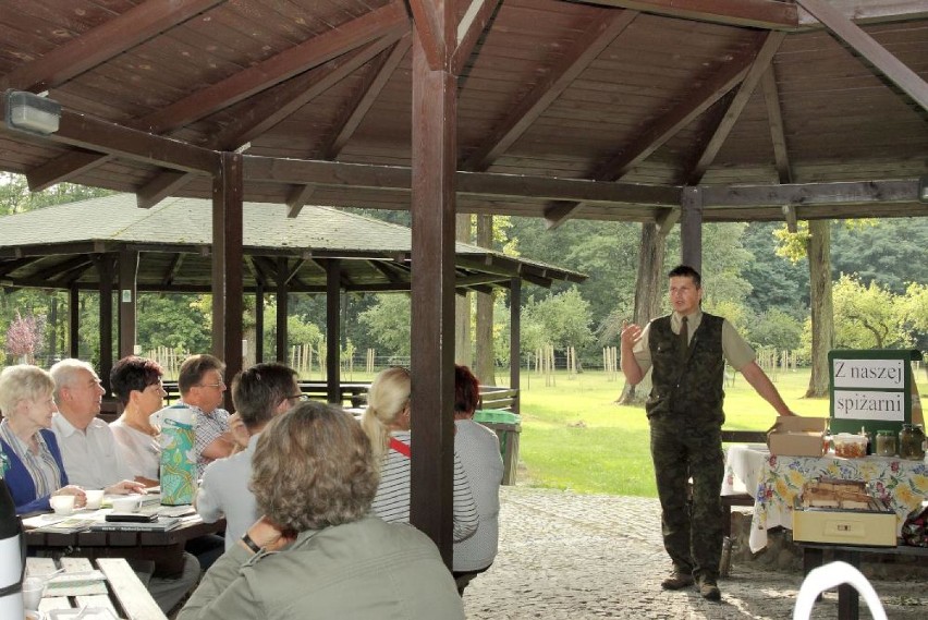 Piknik Ostrowskiego Towarzystwa Genealogicznego w Antoninie [FOTO]