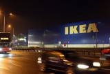 IKEA włącza się w walkę z koronawirusem w Polsce. Przekaże m.in. łóżka oraz jedzenie do szpitali i schronisk
