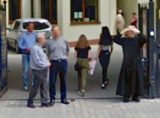 Google Street View przy kościołach w Nowym Sączu