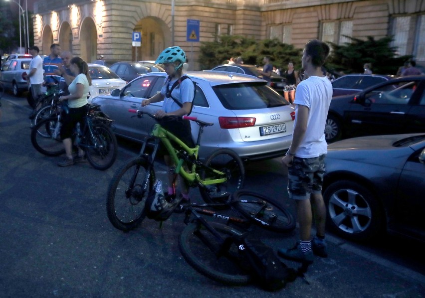 Zaćmienie Księżyca 2018 widoczne w Szczecinie. Zaćmienie Księżyca okiem naszego fotoreportera [GALERIA, WIDEO]