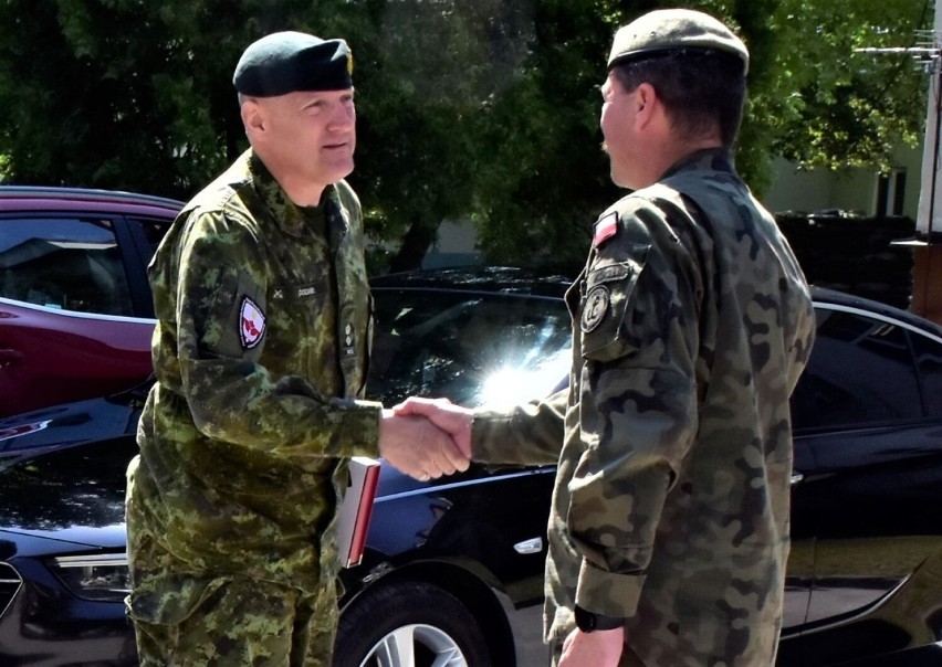Wizyta przedstawicieli Sił Zbrojnych Kanady u naszych terytorialsów. Zobacz zdjęcia ze spotkania
