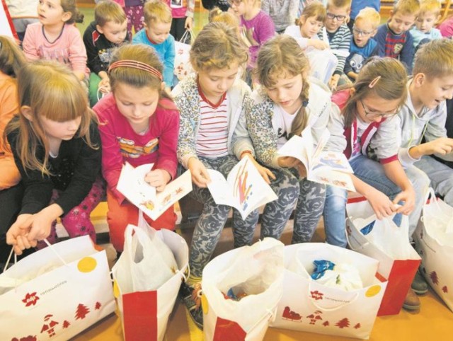 Gmina Margonin: 376 dzieci otrzymało świąteczne paczki od firmy wiatrowej