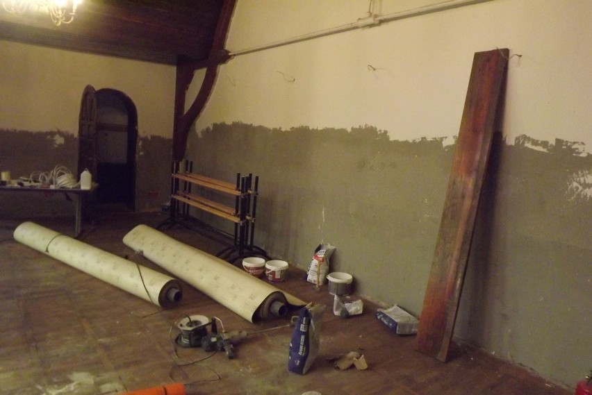 W Domu Kultury rozpoczął się remont kolejnej sali -...