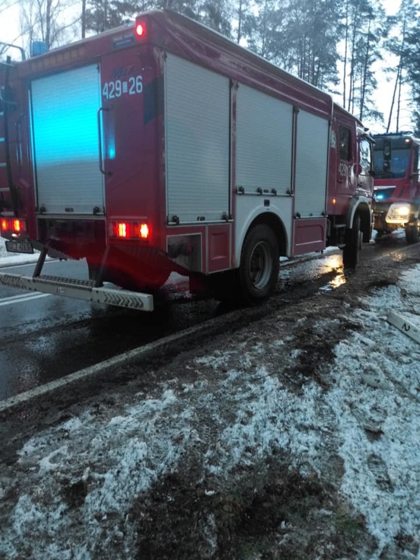 Gwieździn. Niebezpieczna aura. Wypadek na DK25