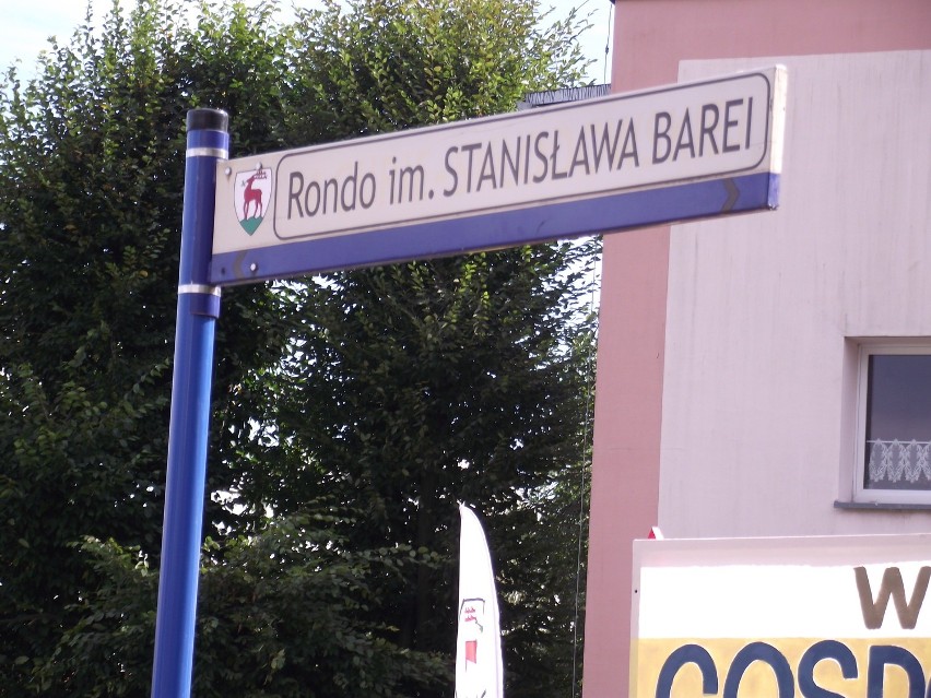 Rondo Stanisława Barei przy jeleniogórskim dworcu PKS.
