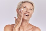 Jak zadbać o pielęgnację skóry dojrzałej? W walce ze zmarszczkami pomóc może witamina F