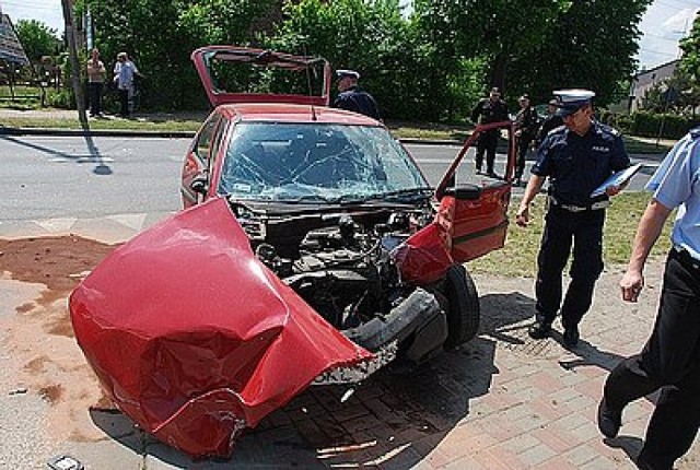 Wypadek miał miejsce wczoraj (21 maja 2012 roku) w Kłobucku na ...