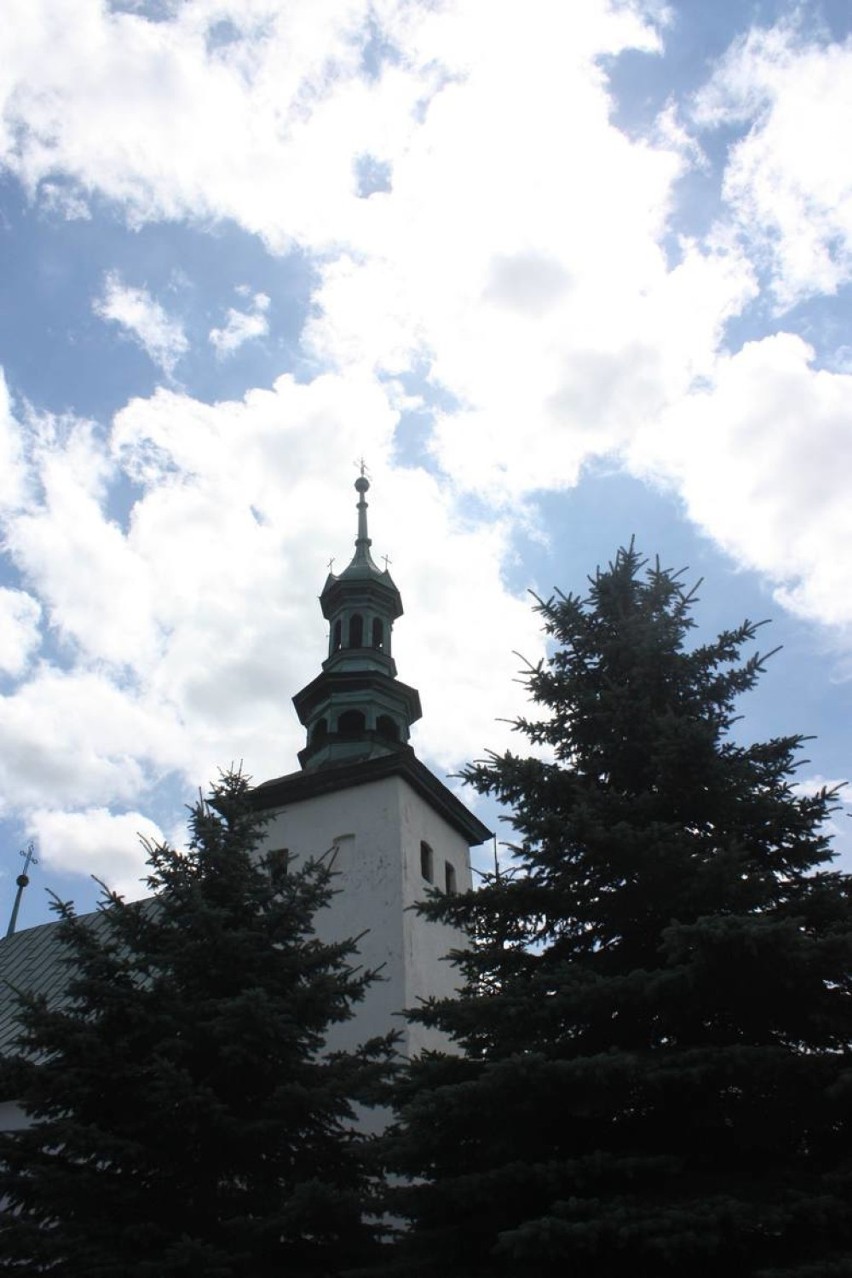 Pożar wieży kościelnej w Niegowej [ZDJĘCIA]