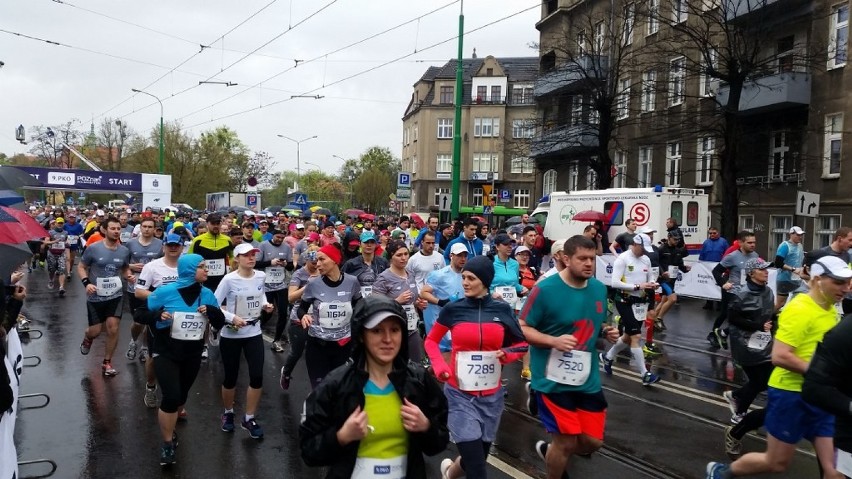 PKO Poznań Półmaraton: Zdjęcia ze startu półmaratonu. Odnajdź siebie! - część 3 [WIELKA GALERIA]