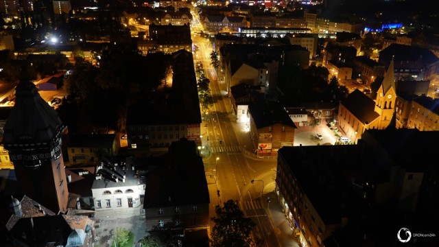 Zabrze z drona nocą