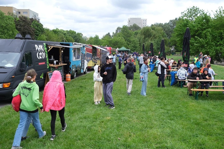 Festiwal Streetfoodu na Ursynowie. Smaki z całego świata pod Kopą Cwila. "Każdy znajdzie coś dla siebie"