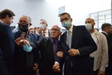 Premier Mateusz Morawiecki w Bełchatowie. Samorządowcy z czterech powiatów odebrali "bony" na inwestycje