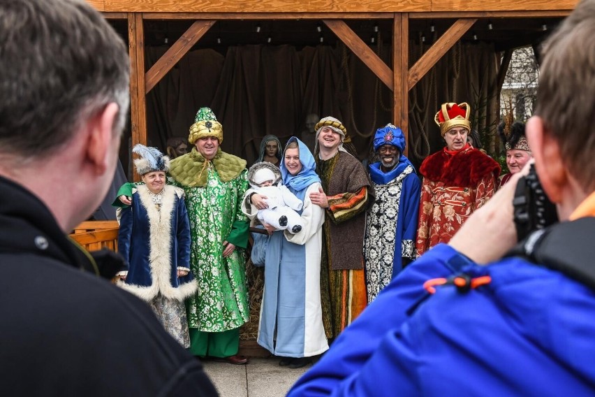 Trzej Królowie oraz Święta Rodzina są już przygotowani na...