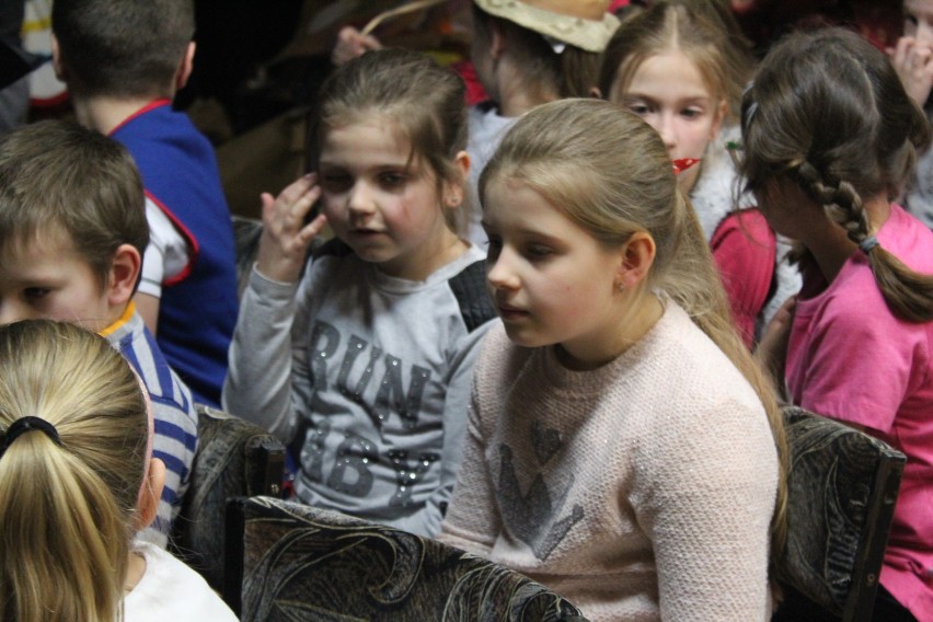 Ferie dla dzieci: czyli warsztaty teatralno - muzyczne w Kościańskim Ośrodku Kultury 