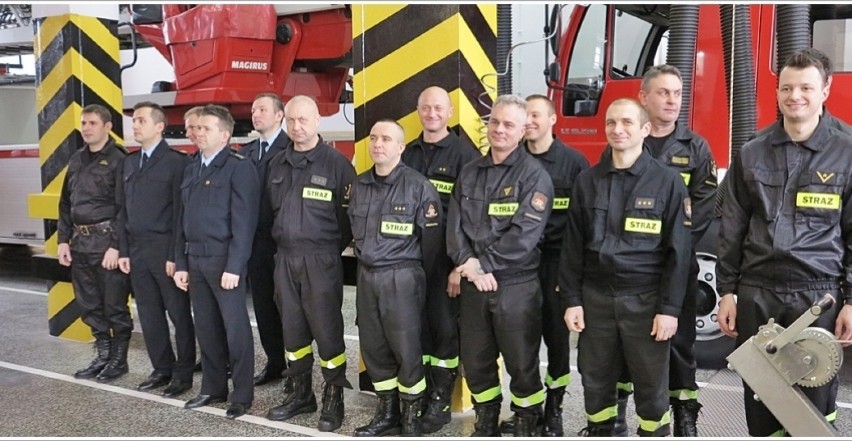 Bełchatów: Strażacy zawodowi dostali nowy sprzęt
