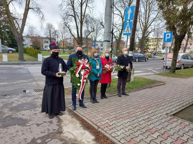 Dzień Pamięci Ofiar Zbrodni Katyńskiej został uczczony symbolicznie w Widawie