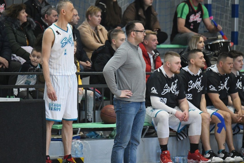 Koszykarze Sokoła Żary zagrali ostatni mecz w tym sezonie w 3.lidze. Przed nimi zasłużony odpoczynek