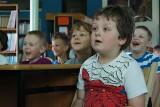 Tydzień Bibliotek w bibliotece w Bramie Słońca w Tychach. Pasowanie na rycerzy książek [FOTO]