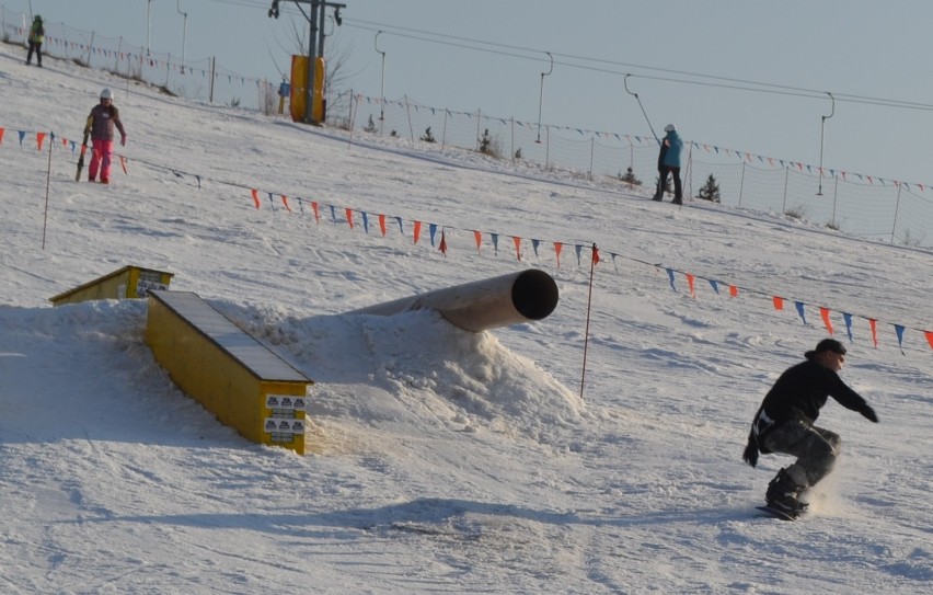 Sosnowiec: zawody snowboardzistów na Górce Środulskiej [ZDJĘCIA]