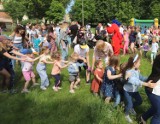 Dzień Baniek Mydlanych w Radomiu. Fantastyczna zabawa na Placu Jagiellońskim. Zobacz zdjęcia