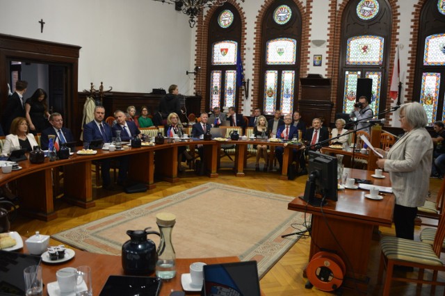 6 maja w Sali Rajców lęborskiego ratusza odbyła się I sesja Rady Miejskiej inaugurująca nową kadencję Rady na lata 2024-2029.
