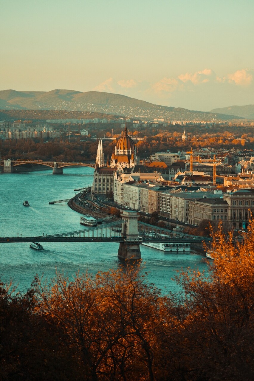 Budapeszt, stolica Węgier, jest znany z łączenia historii i...