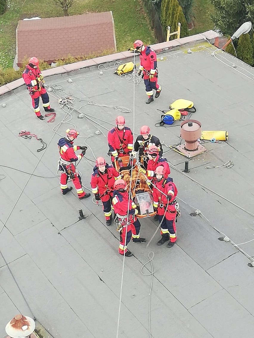 Nasi strażacy ćwiczyli na wysokościach. Zobacz, co robili 