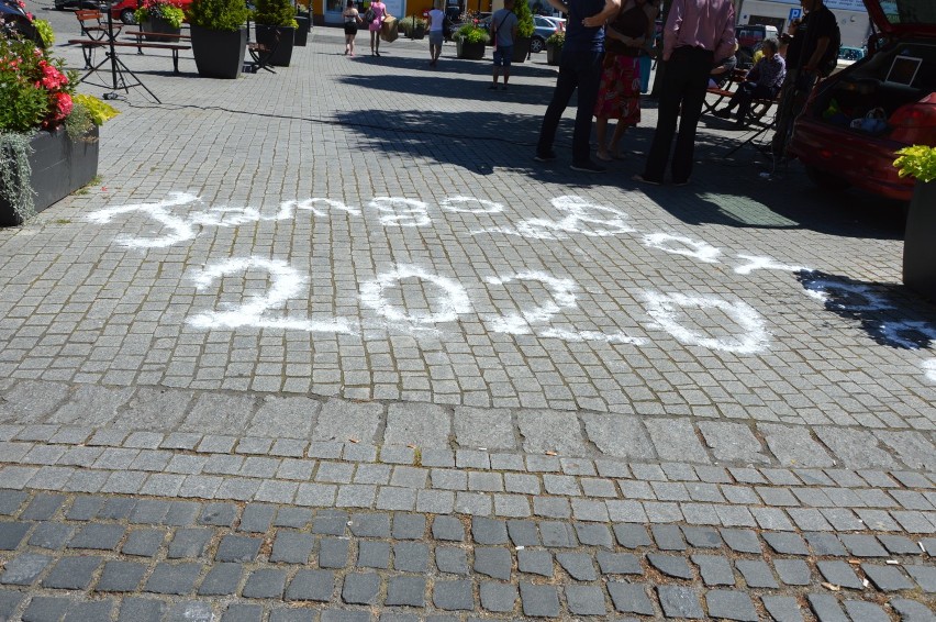 Uliczny flash mob na placu Słowiańskim. Bruk zamienił się w...