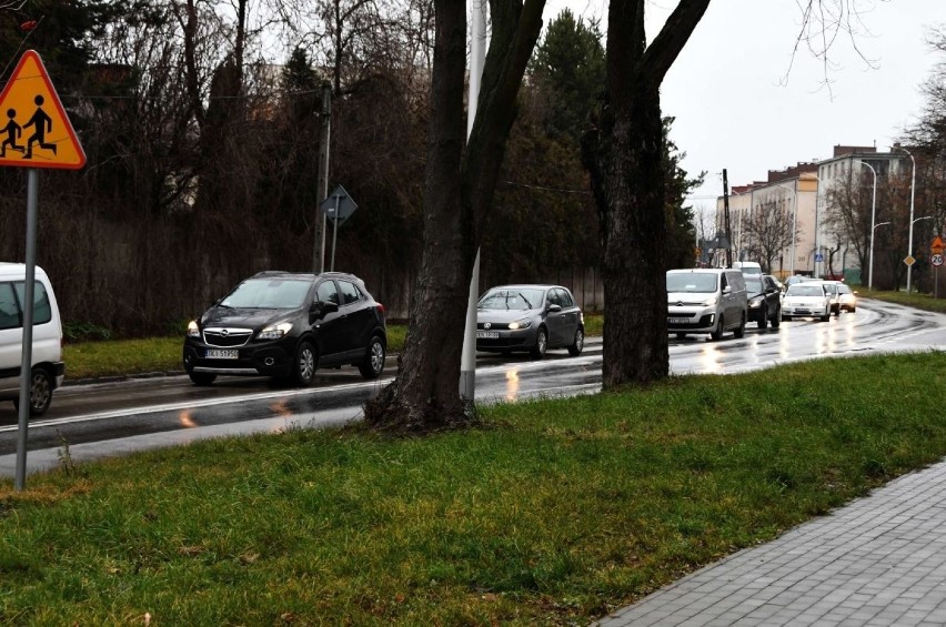 Czarny piątek dla kierowców. Potężne korki w Kielcach (ZDJĘCIA)