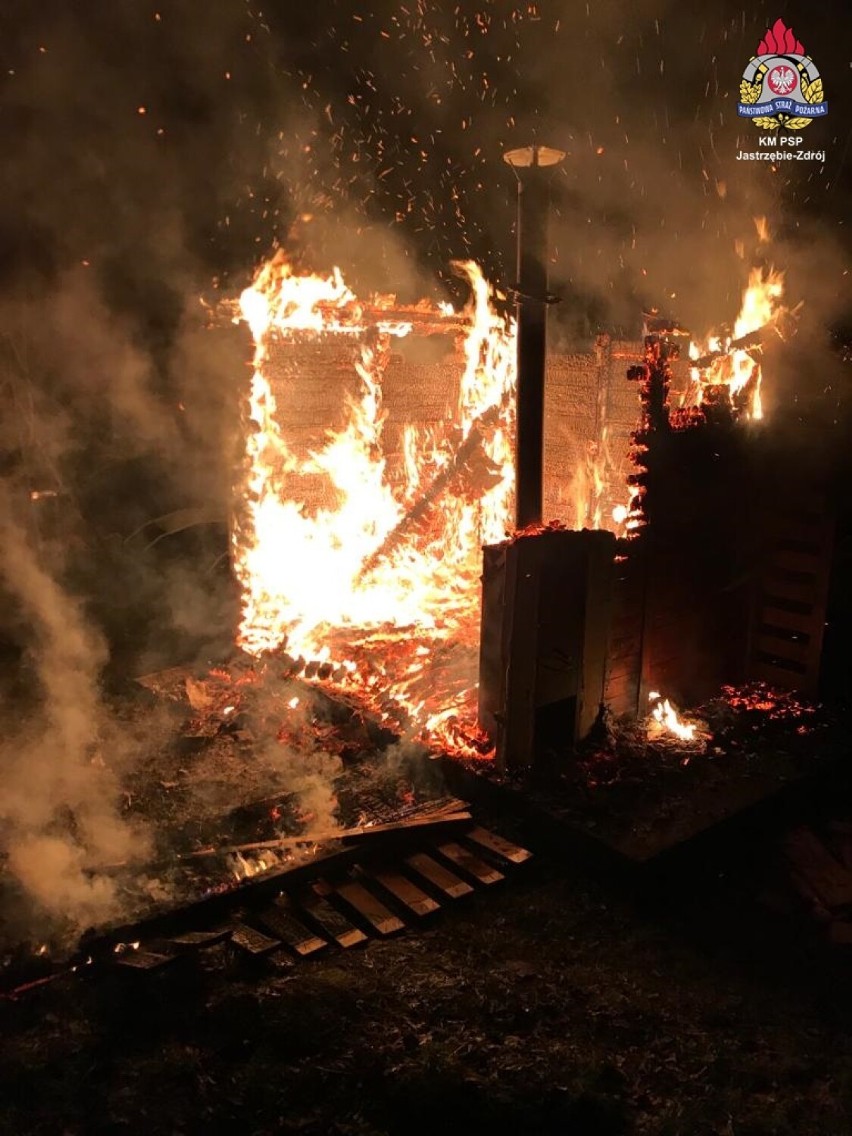 Przy domu w Jastrzębiu-Zdroju spłonęła sauna